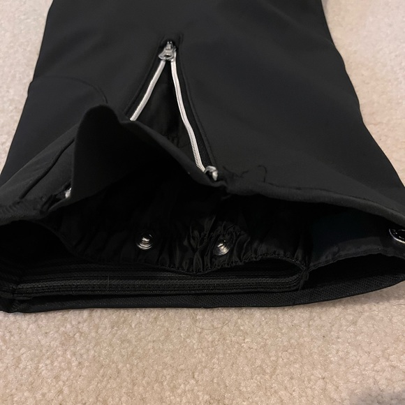 Women’s mid layer ski pants - Like New! - Size 4 - Picture 6 of 8